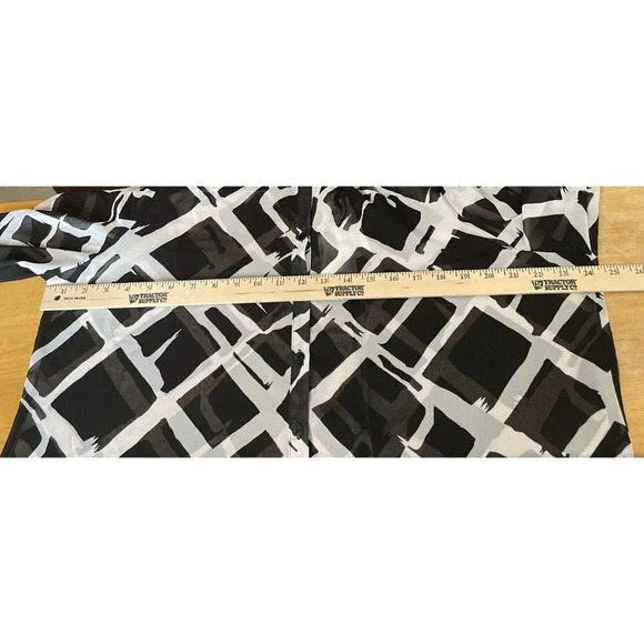 Chicos 3 US XL/16 Exploded Squares Woven Pattern Black White Sheer Blouse NEW - Picture 10 of 11